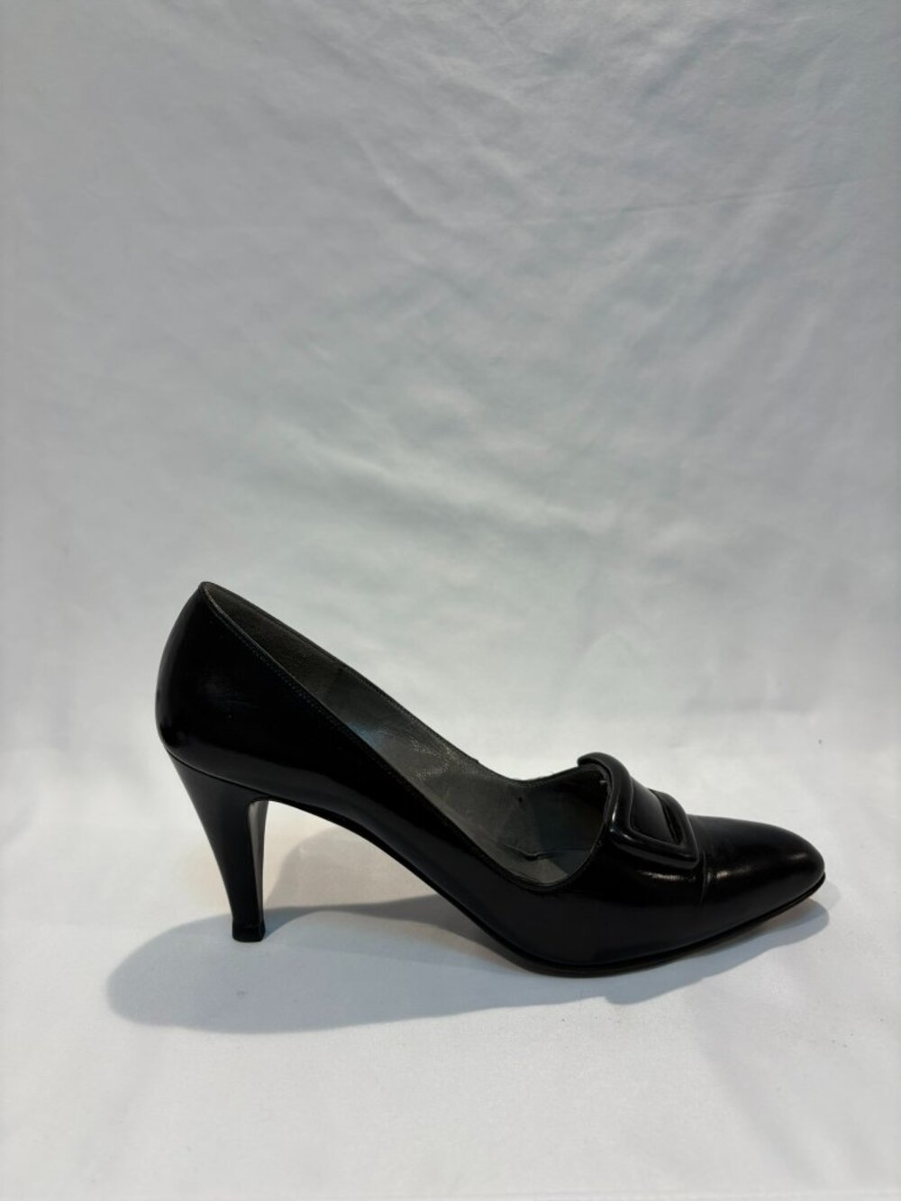 Bruno Magli Vintage Black Leather Pumps Heels Pointed Toe Women’s Narrow AA 8.5 - Picture 4 of 7